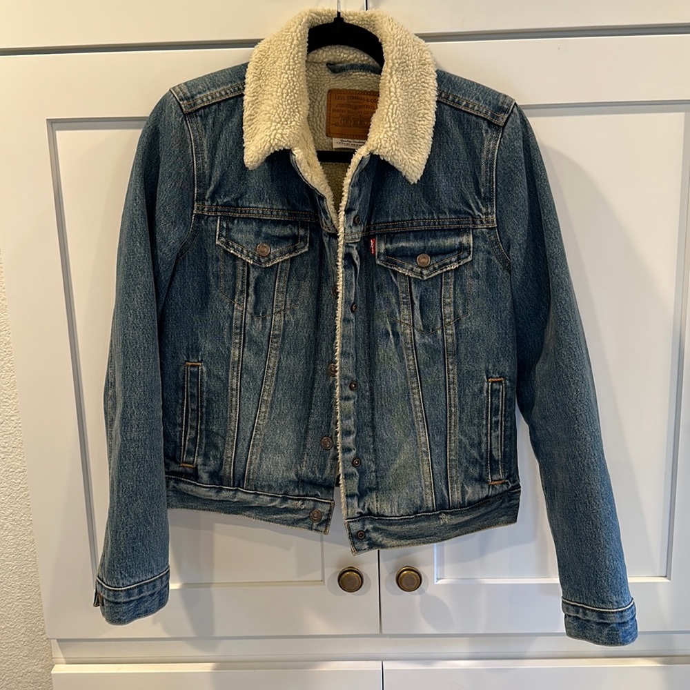 Levi’s Premium Original Sherpa Trucker Jacket